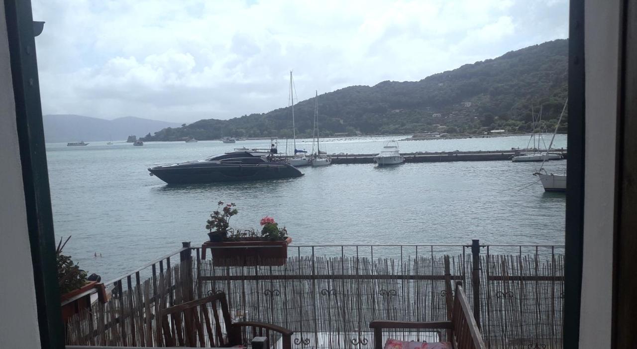 Suite Portovenere ปอร์โตเวเนเร ภายนอก รูปภาพ